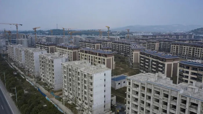H FED προειδοποιεί για τριγμούς στο αμερικανικό real estate από την Κίνα